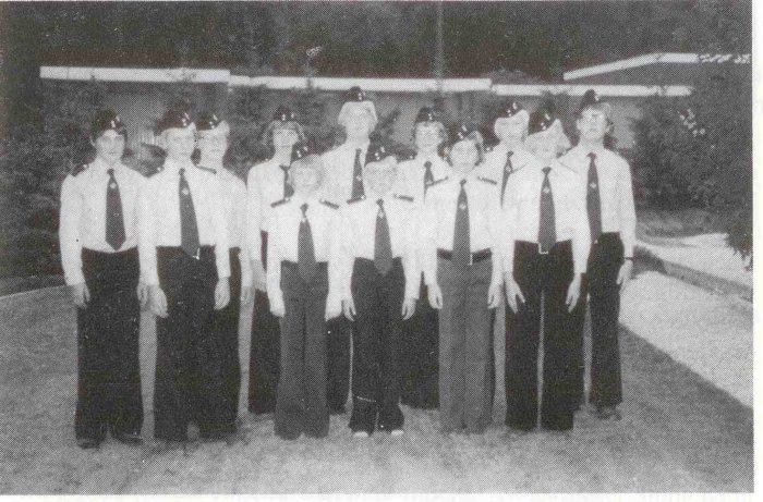 Jugendfeuerwehr im Gründungsjahr 1976 | Unserer Jugendfeuerwehr im Gründungsjahr: v.l.n.r. Hermann Tebbel, Andreas Schlicker, Josef Dankelmann, Christoph Henke, walter Fröhlich, Bernhard Overberg, Reinhard Fruhner, Bernhard Sievering, Ludger Köster, Dieter Welling, Andreas Jansen, Felix Dankelmann